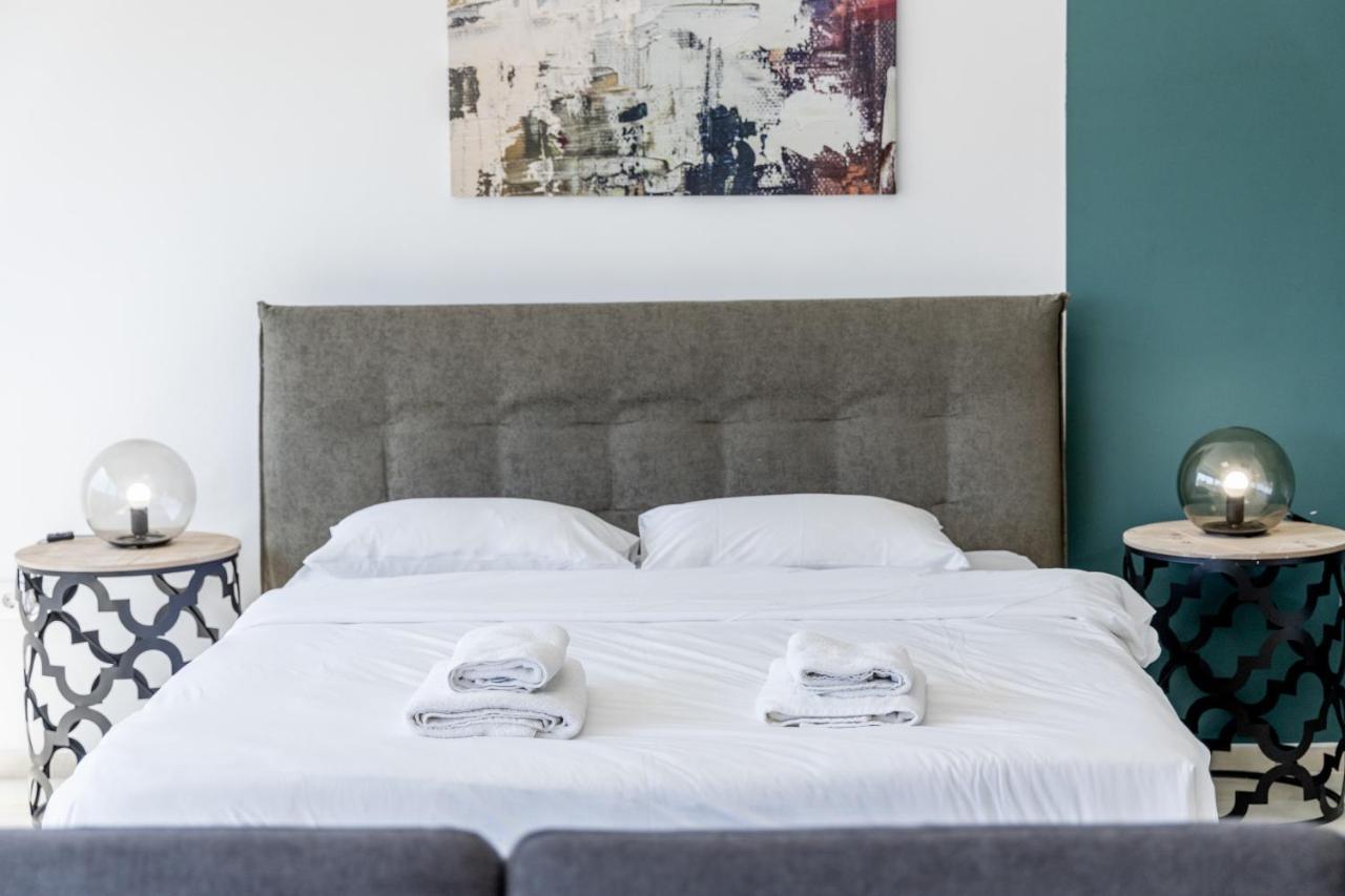Hip And Fun Apt B Афины Экстерьер фото