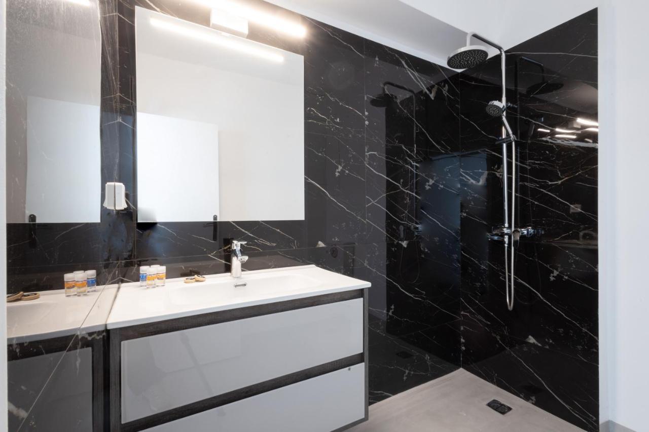 Hip And Fun Apt B Афины Экстерьер фото