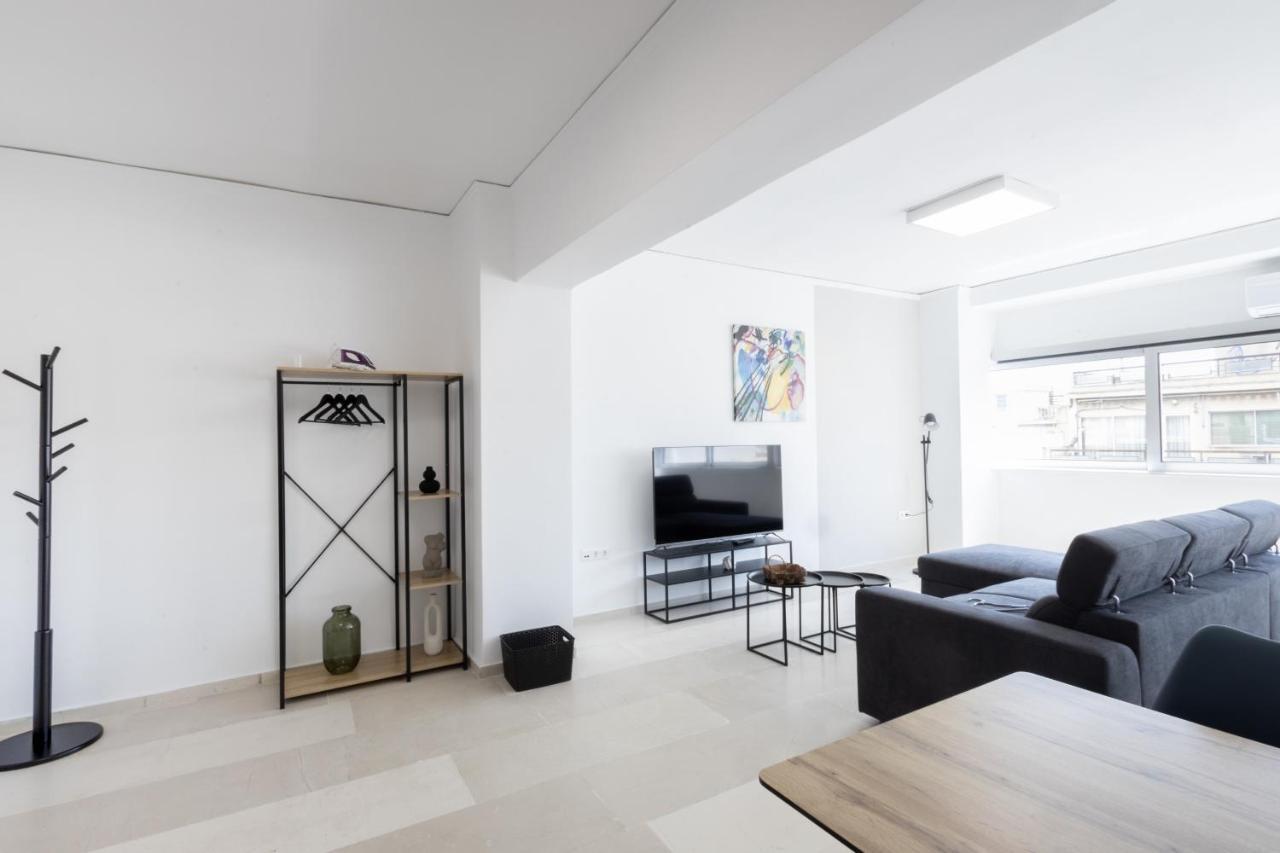 Hip And Fun Apt B Афины Экстерьер фото